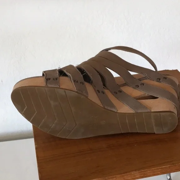 Eileen Fisher Lotus Wedges Wood/Leather Tan Leather EUC backyard BBQ Approved - Picture 8 of 9